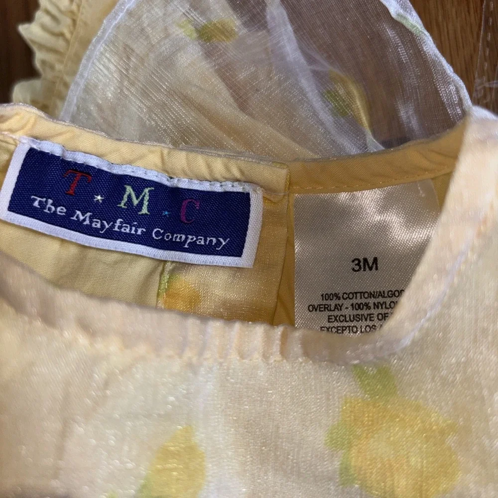 Vintage The‎ Mayfair Company Baby Girl Daisy Flower Themed Dress - Size 3 Months